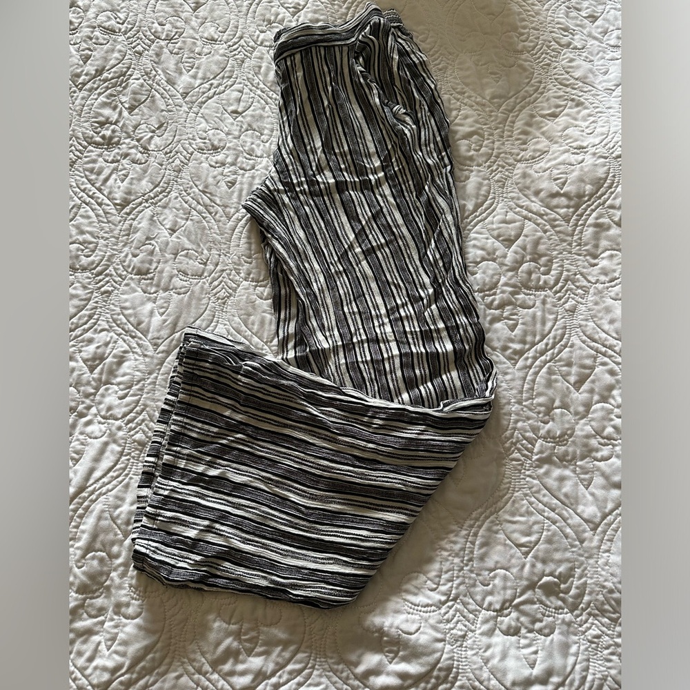 Black and white stripped pants